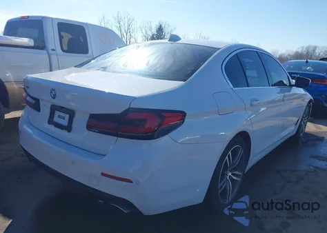 2021 BMW 530I xDrive z USA, uszkodzony, nr VIN WBA13BJ08MCF05682